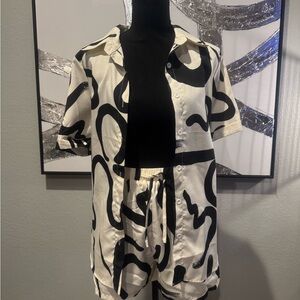 Abstract Black and White Shirt and Shorts Set